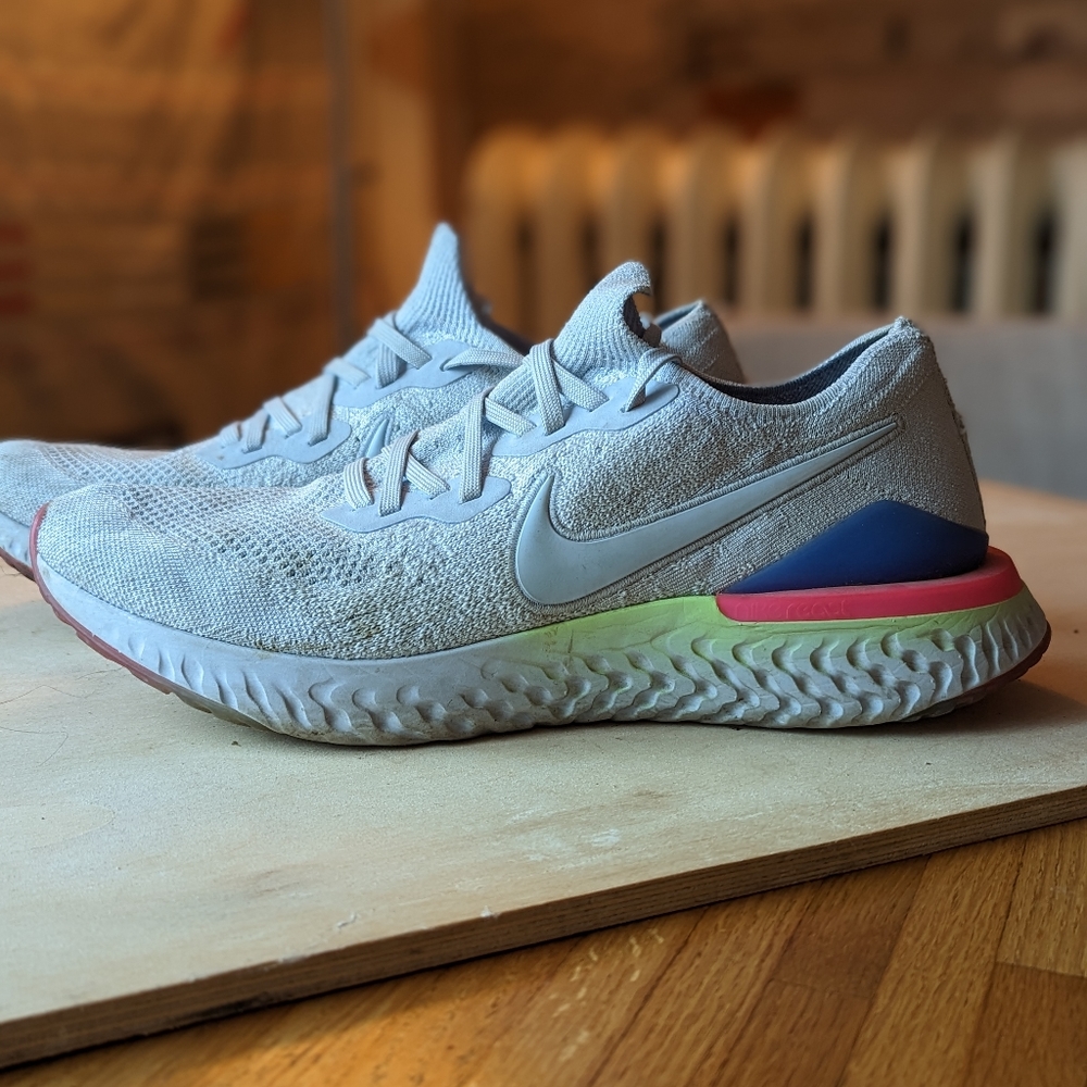 Nike Epic React Flyknit 2